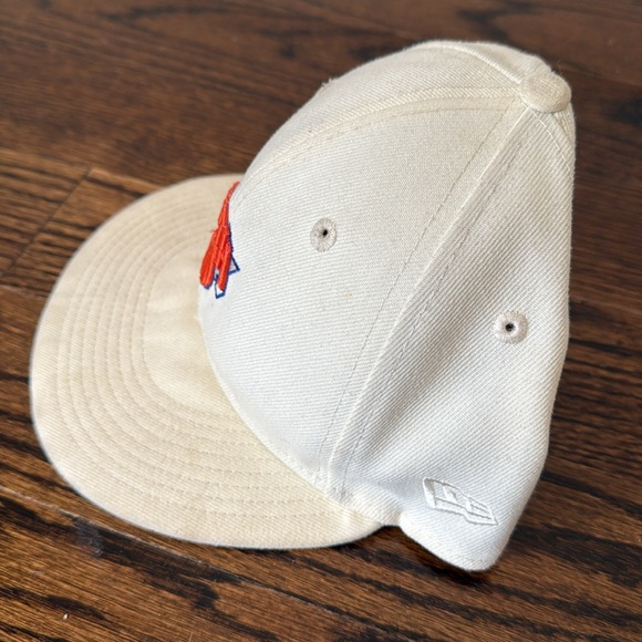 KITH New Era New York Knicks low Profile Baseball 59FIFTY Cap Sandrift - Picture 9 of 12